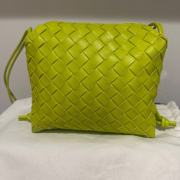 Bottega Veneta SMALL loop camera bag - Picture 3 of 13